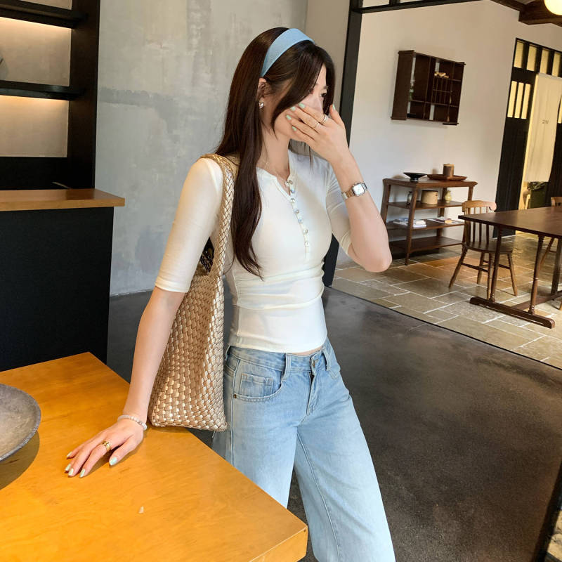 独特超好看半开领正肩中袖t恤女夏季2025新款高级感chic别致上衣|undefined