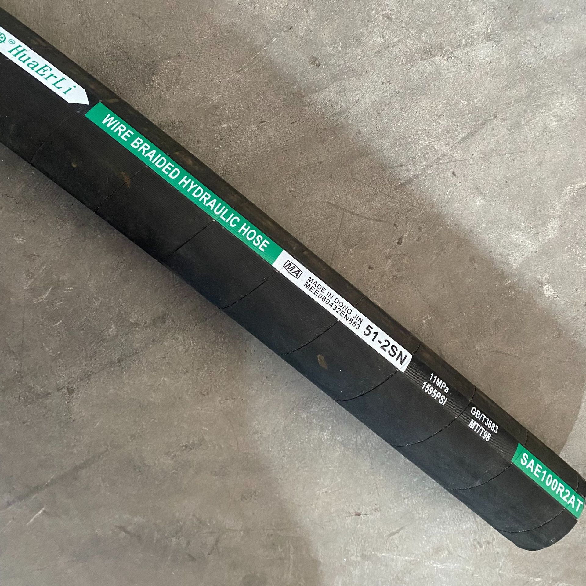 ������ѹ���ܳ���2��Һѹ��˿��SAE100R2AT ��ĥҺѹ��ѹ�͹��ܳ�