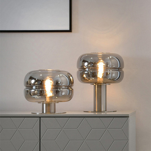 Postmodern minimalist desk lamp living room designer sample room exhibition hall creative personalized Nordic light luxury bedroom bedside lamp