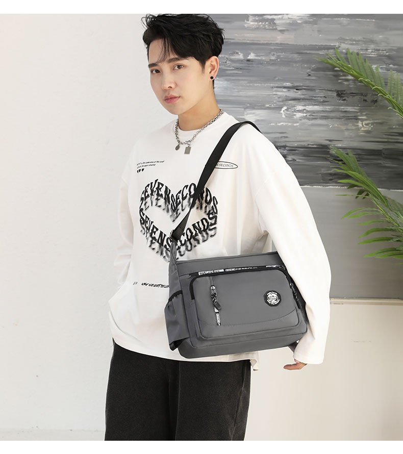 Wholesale of Korean men's simple and large-capacity briefcases, casual and versatile single-shoulder bags, travel and business crossbody men's bags undefined