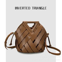 ���x�¿�������ᾎ���U����ƤŮ���μ�б��S��ֱ�N��ĸ��