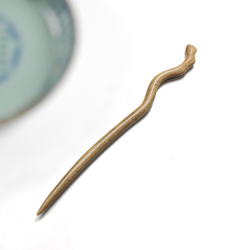 Tianzhi No. 2 Green Sandalwood 20 cm