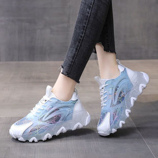 ը���ϵ�ЬŮ�ļ�͸��W�污�������e�ٴ��\��С��Ь������