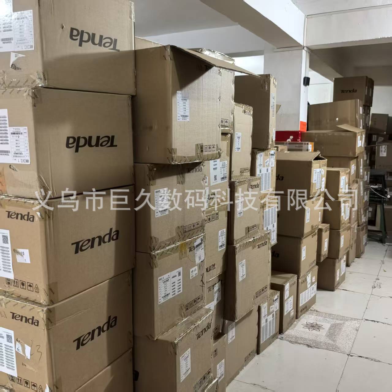 Tenda 16-Channel Iron Box NVR Bilingual System Recorder 4K Ultra HD Surveillance Host Mobile Remote Control TN3116
