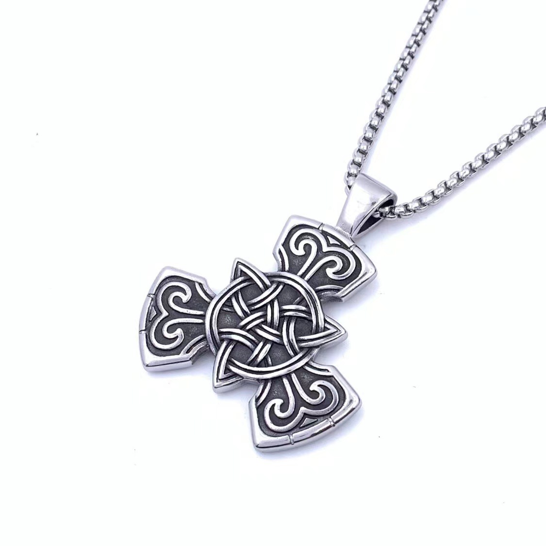 304 Stainless Steel Material Knot Pattern Retro Knot 304 Stainless Steel Men's Pendant Necklace