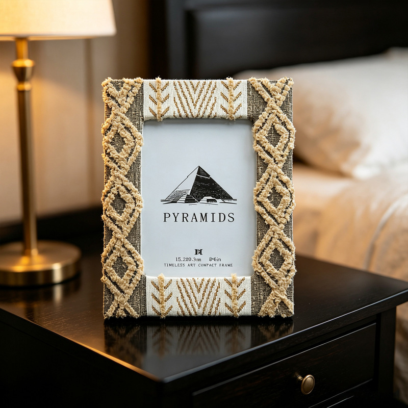 High-End Fabric Photo Frames 6inch 7inch Factory Wholesale Printed Photos Made into Empty Frames Desktop Frameless Small Display Stands High-End Fabric Photo Frames 6inch 7inch Factory Wholesale Printed Photos Made into Empty Frames Desktop Frameless Small Display Stands