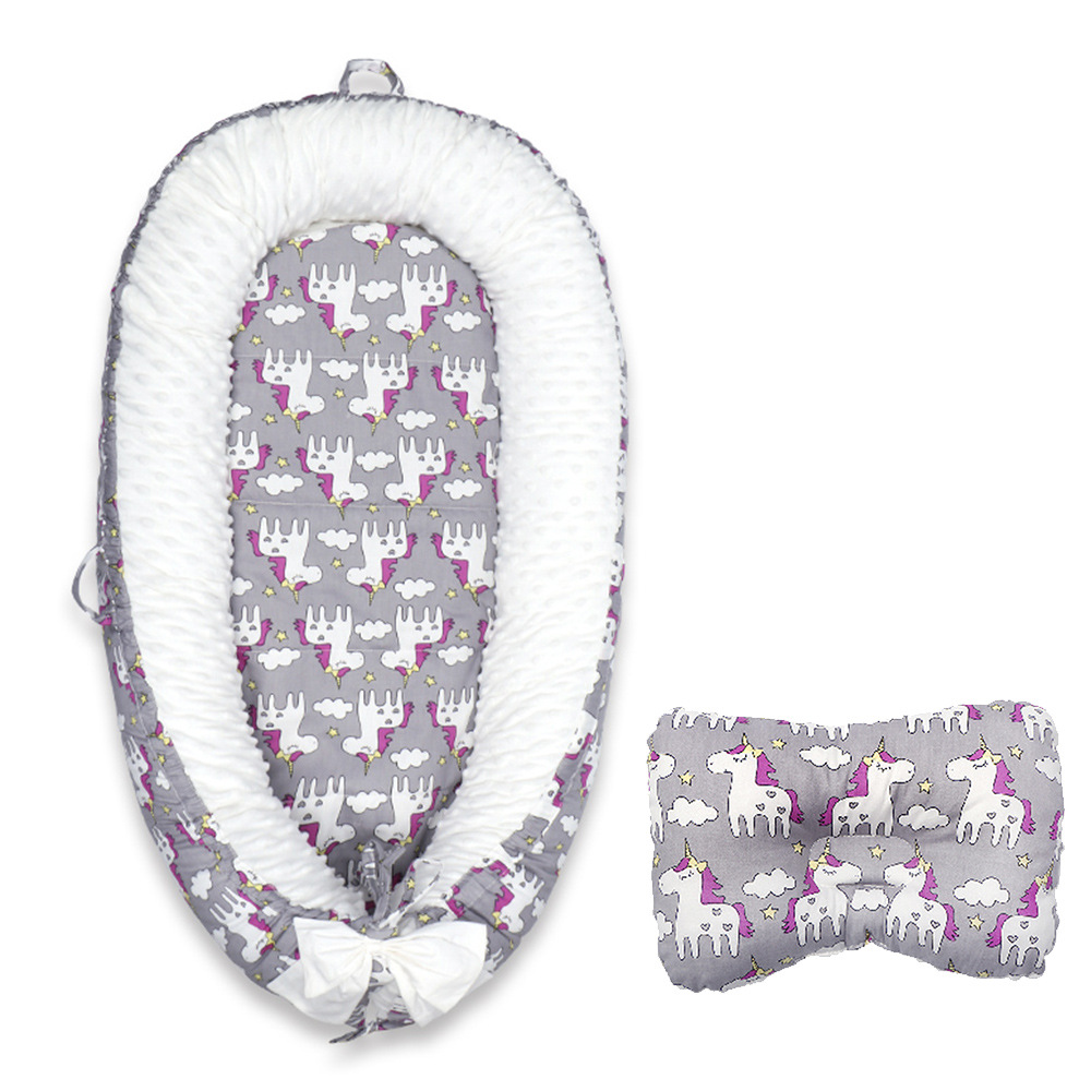 회색 유니콘 스퀘어 베개