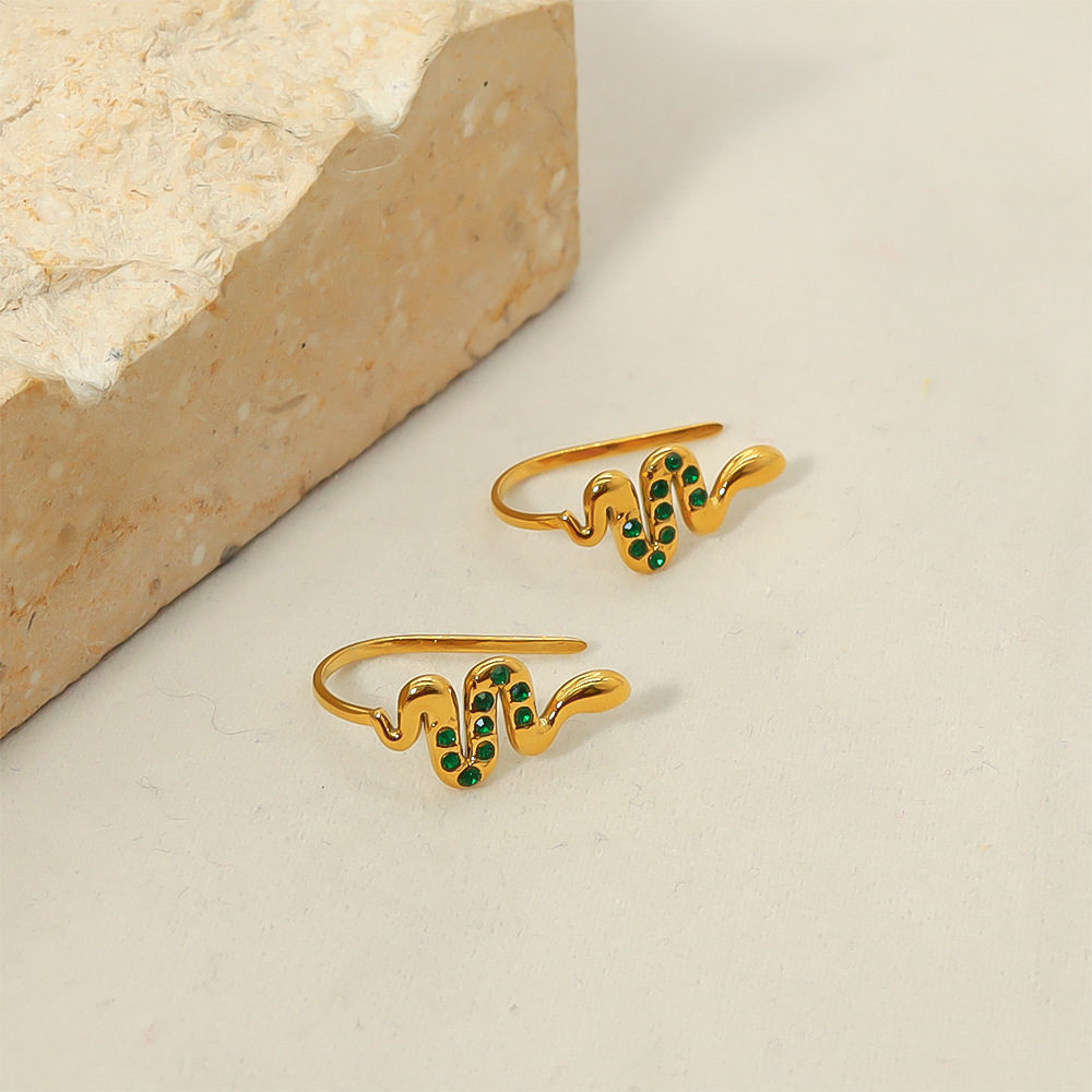 Oferta especial experiencia europea y americana joyería de acero titanio vacío galvanoplastia no decoloración no alérgica joyería pendientes collar fábrica al por mayor