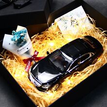 1:24豪车商务车仿真合金汽车模礼盒装模型男孩玩具车收藏摆件礼物