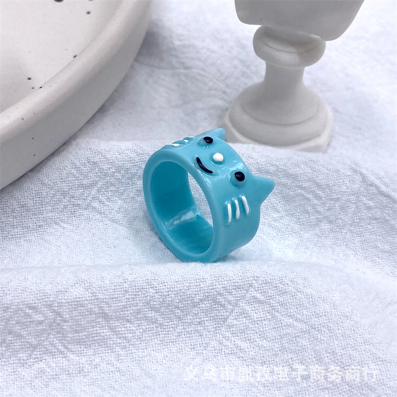 Lindo gatito resina acrílico anillo europeo y americano transfronterizo Venta caliente pequeño animal de dibujos animados anillo tridimensional