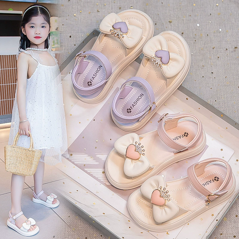 Принцесса Модные сандалии 2025 Летние новые дикие кроссовки Принцесса Детские банты Мягкая подошва пляжные туфли