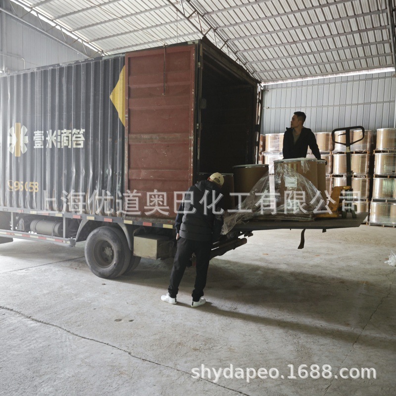 ���ھ��Ľ��������������;�ϸ��ĩ��������ϩPEO�������Ͻ���