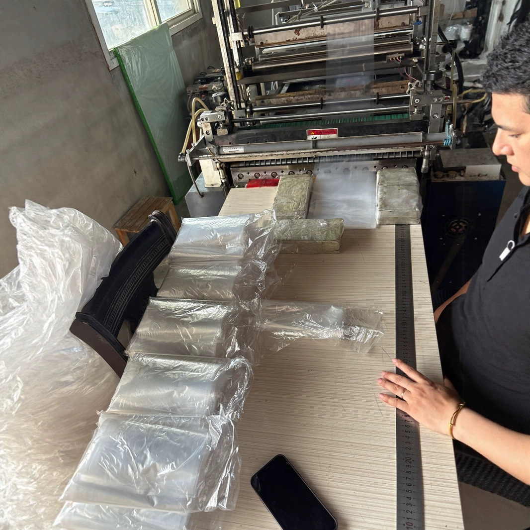 生产各种规格pe平口袋 高压内膜袋 筒膜包装 价格详询客服