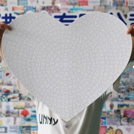 拼图、拼板;相框、画框