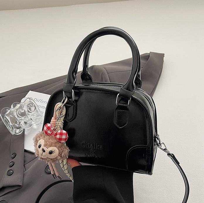 Bolso de béisbol de mano popular de este año para mujer 2025 nuevo bolso de hombro casual de todo fósforo bolso de mensajero de moda de alta gama