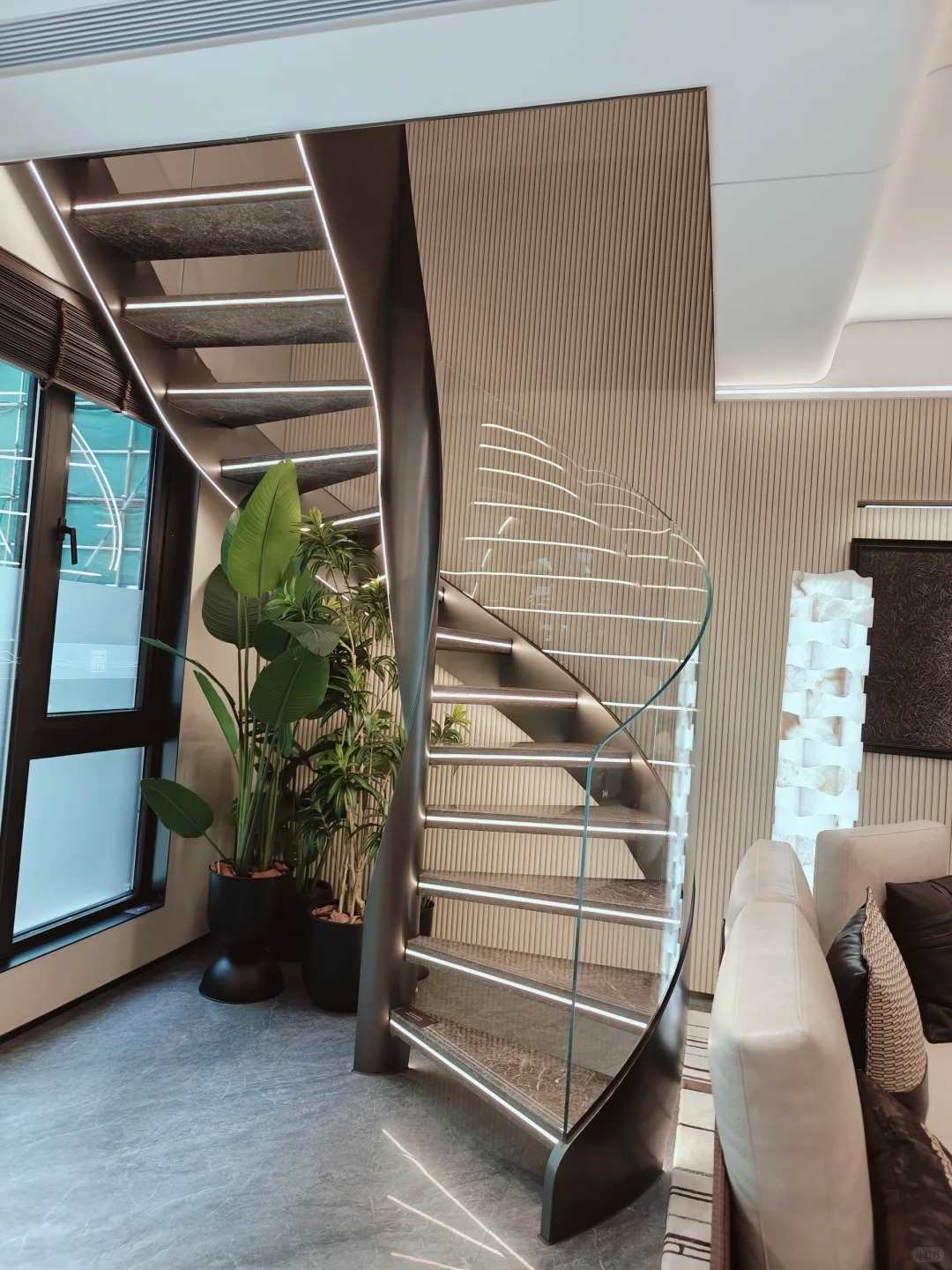 江浙沪复式房别墅旋转弧形楼梯楼小户型楼梯包安装