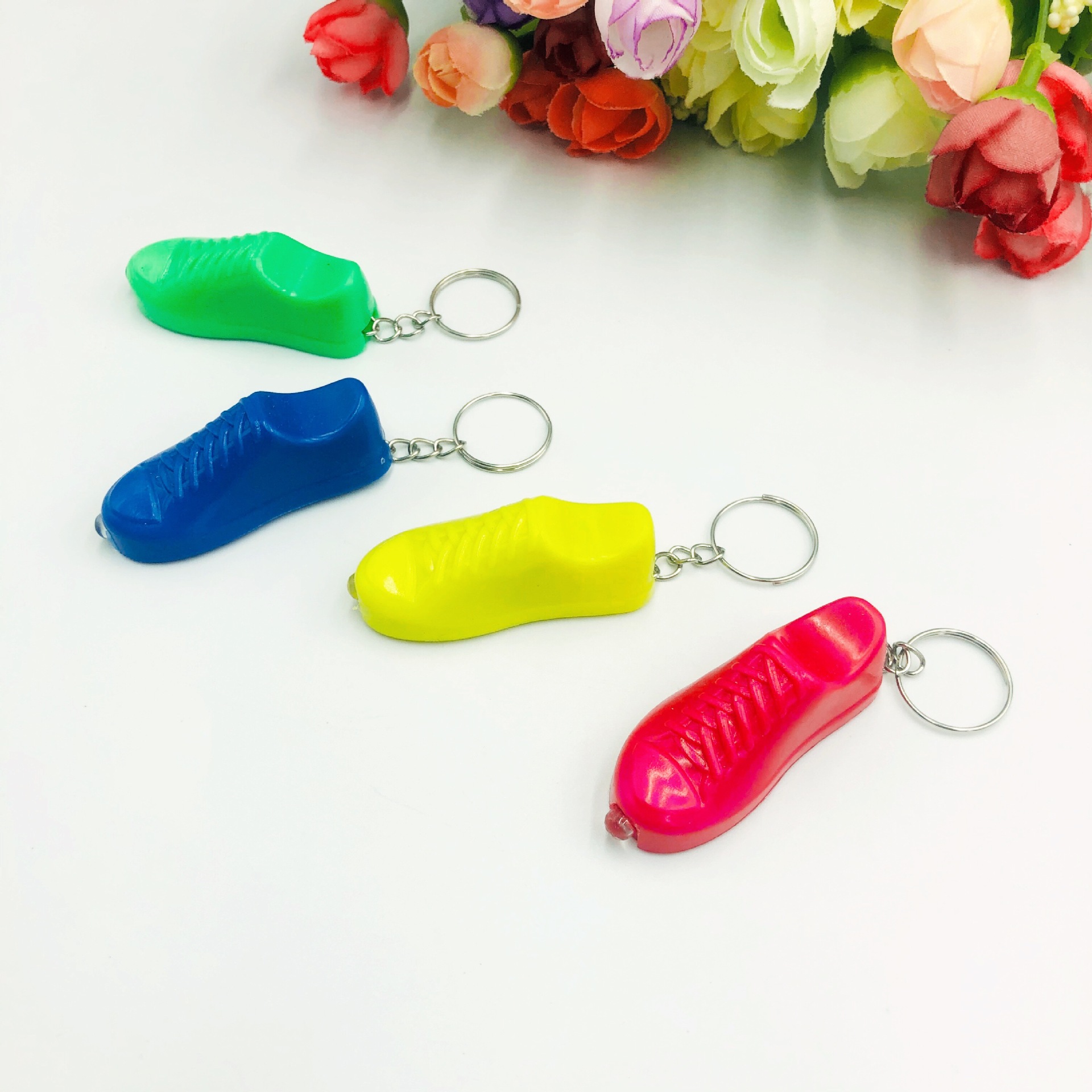 Zapatos luminosos llaveros accesorios accesorios accesorios accesorios juguetes para niños menos de un regalo