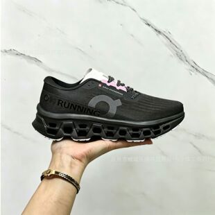 �羳�¿�֫F3 Cloudmonster����Ь��ԭ���m������ĥ���e�\����Ь