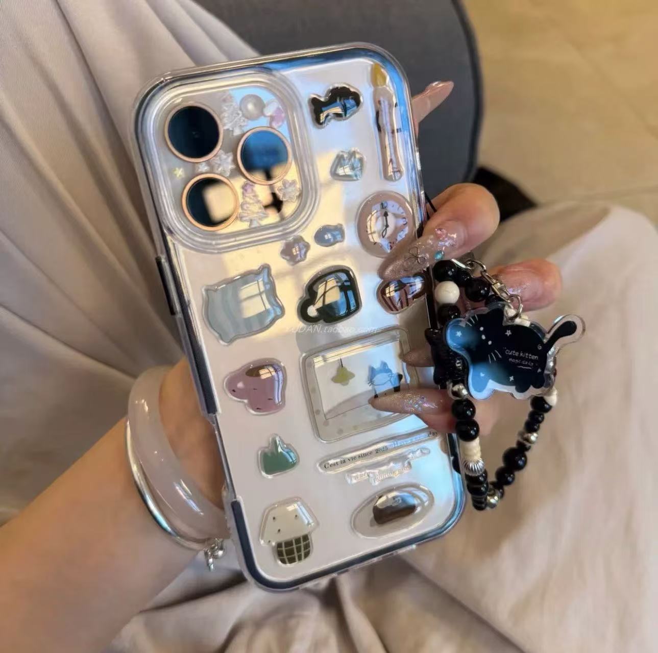 Pegatinas de gato de dibujos animados de bricolaje lindo para iphone16ProMax 2 en 1 Apple 14/15 funda para teléfono móvil 13