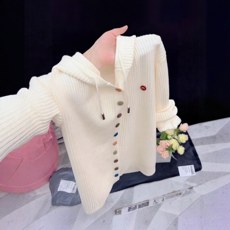 Trendy long-sleeved hooded knit sweater for women, 2026 autumn new style, plus size, versatile, loose, slimming, and age-reducing top Trendy long-sleeved hooded knit sweater for women, 2026 autumn new style, plus size, versatile, loose, slimming, and age-reducing top