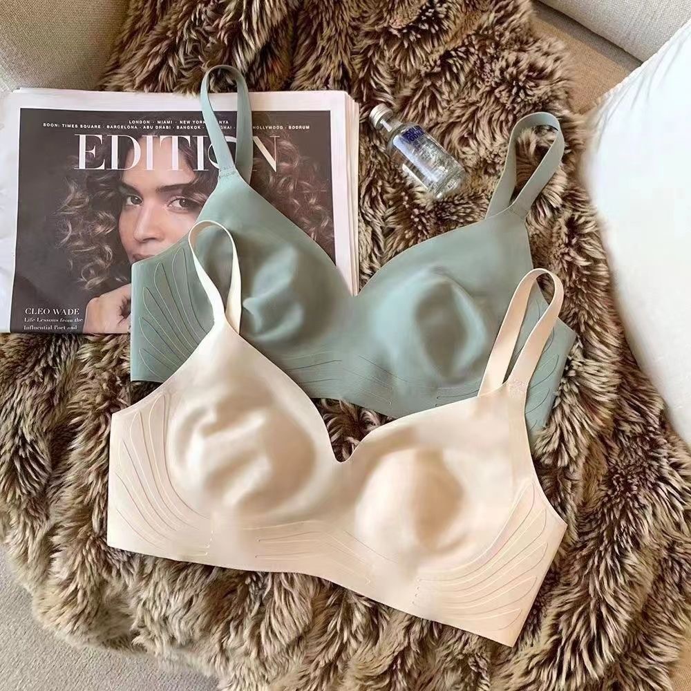 Women's breasts without marks and gatherings for preventing sagging, large breasts, small breasts, ultra-thin summer bra without steel rings