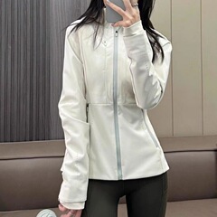 LU冬CrossChil防水フード付き痩せたアウトドアスポーツジャケットとベルベットの柔らかいシェルの突撃服