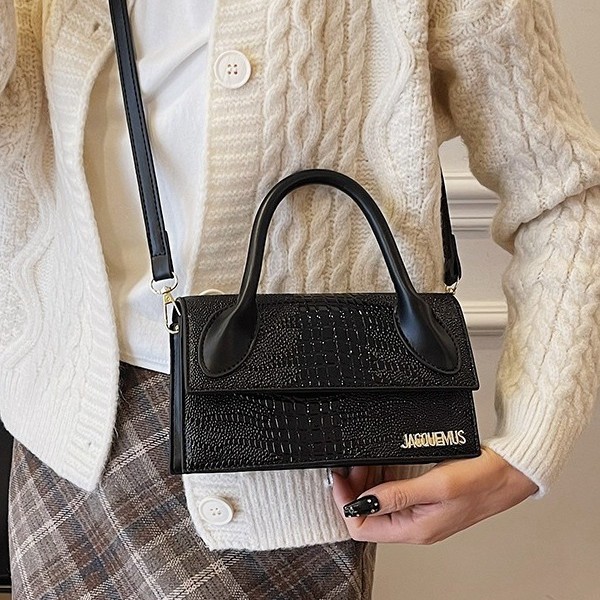 Bolso de moda de estilo occidental europeo y americano 2024 nuevo bolso de hombro retro de tendencia salvaje bolso de mensajero de textura simple