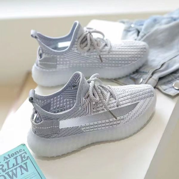 Non-slip breathable comfortable footwear