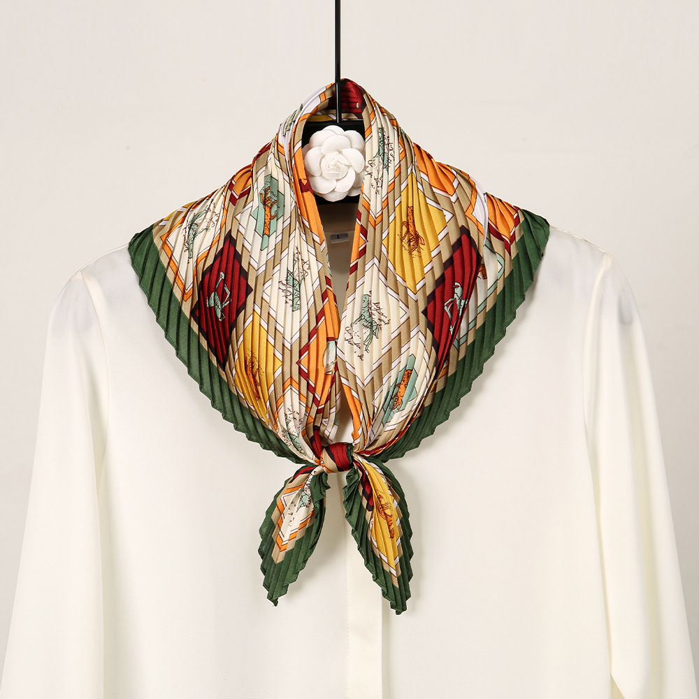 Trendy Cool Design Sense 70 Bufanda de seda arrugada Bufanda cuadrada pequeña Bufanda profesional de alta calidad sin colisión Bufanda plisada al por mayor