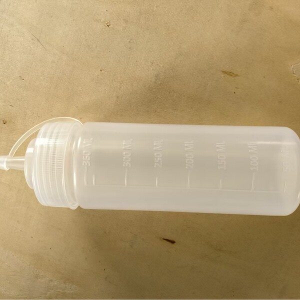 Square Pointed Plastic Squeeze Sauce Bottle Large Diameter Squeeze Bottle Jam Bottle Oil Pot Squeeze Sauce Pot Commercial Kitchen Seasoning Bottle