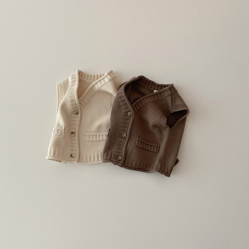 Korean version of ins for infants and young children, simple fashionable knitted vest, autumn and winter children's neutral layered casual vest