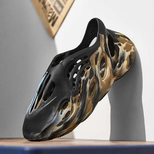 Coconut 700 camouflage clogs Korean version men's soft-soled sandals summer sandals men's outdoor wear 47 large size beach shoes