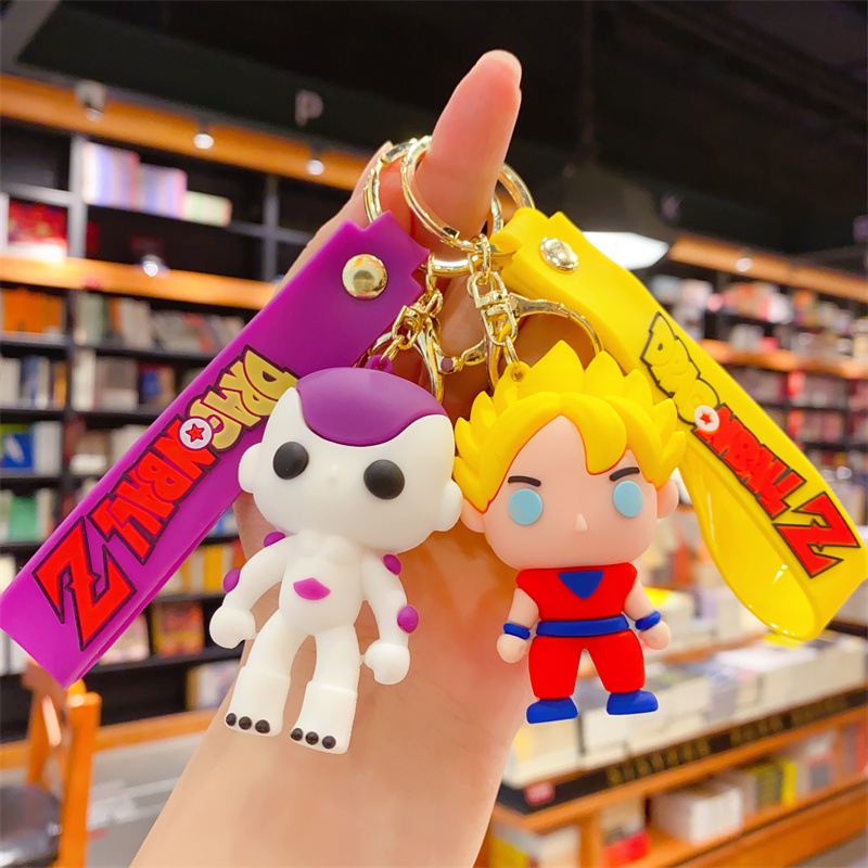 Nueva versión Q Dragon Ball llavero exquisito lindo mochila colgante Rey Mono muñeca niños coche llavero