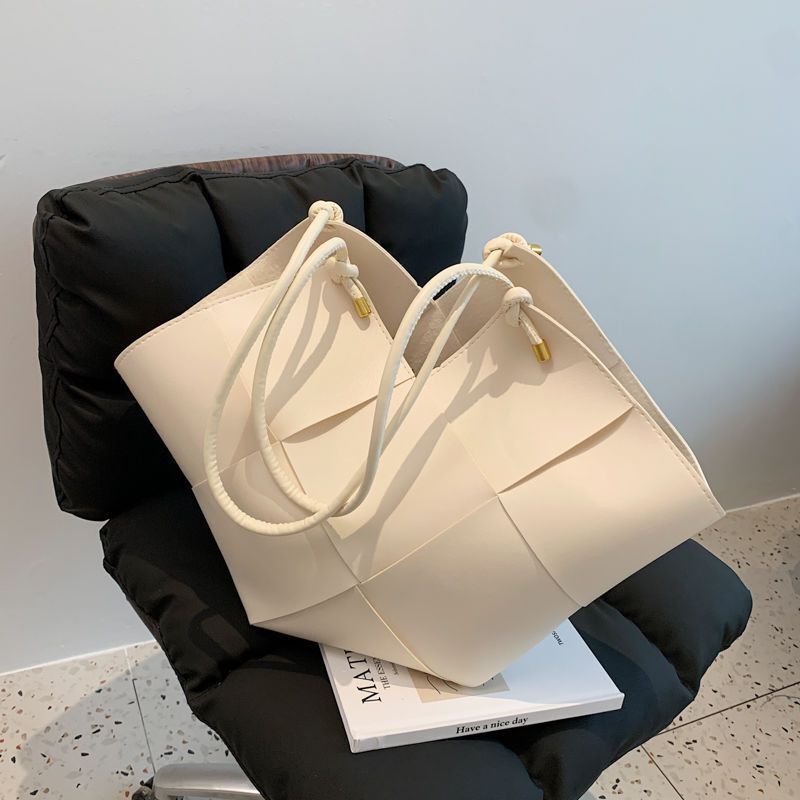 Casual Large Bag Women's Bag 2021 Summer New Trendy Shoulder Bag Fashionable Internet Celebrity Satchel Versatile Tote Bag