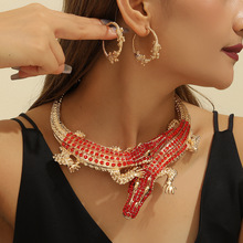 �W���r�Џ͹��{�~���朿羳�ƷŮ����h�����b