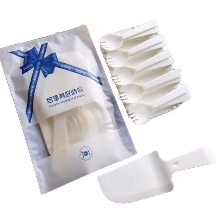誕生日ケーキ食器使い捨てカトラリープレート組み合わせプラスチックディナープレート紙皿フォークキャンドルフォーインワンセット|undefined