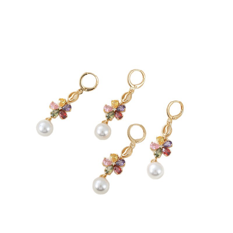 Aretes de lujo ligero de lujo de alta calidad estilo simple auriculares al por mayor nicho exquisitos auriculares de alta calidad accesorios de joyas de temperamento