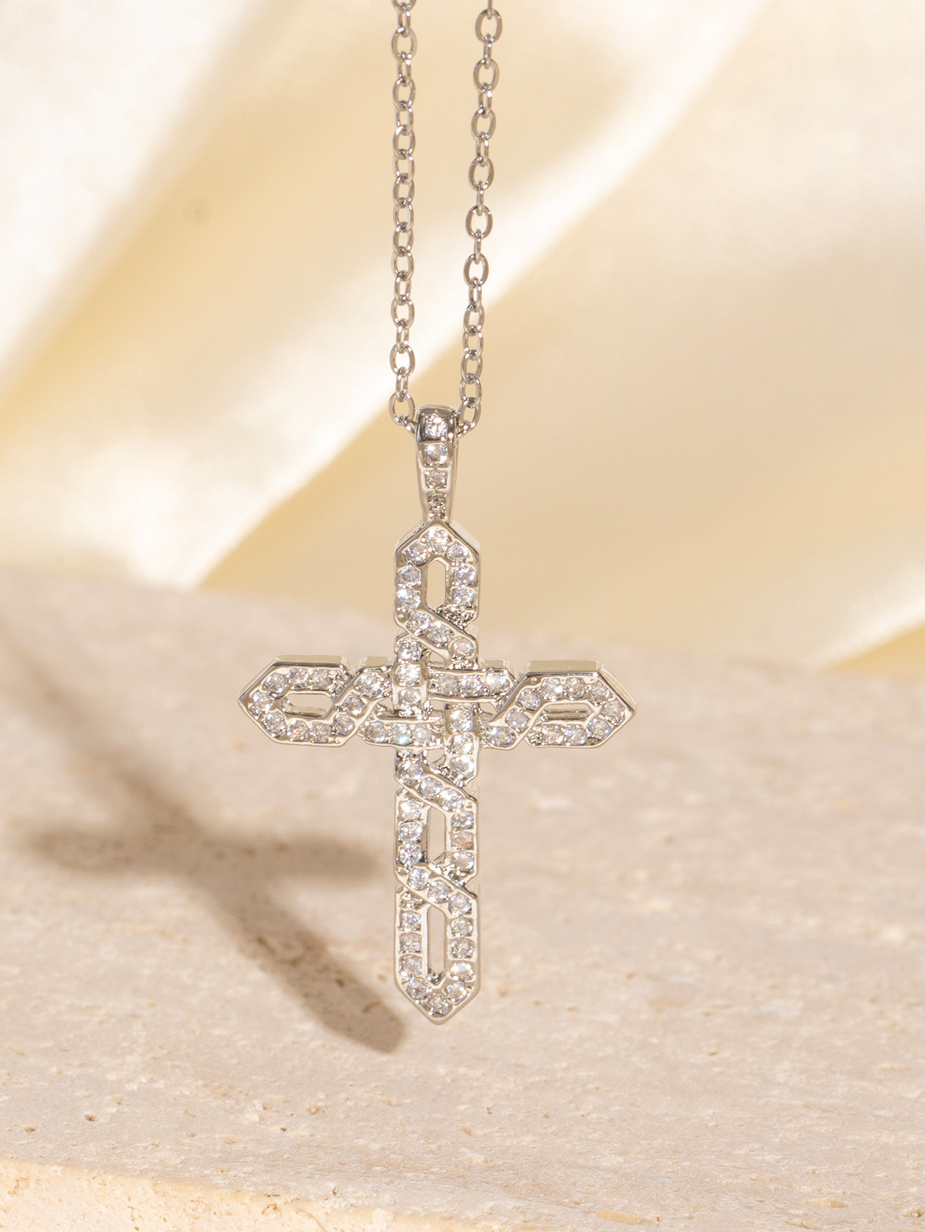 Holiday, Weekend Occasion Wholesale Jewelry Elegant Glam Cross Copper Zircon Plating Pendant Necklace Cable Chain