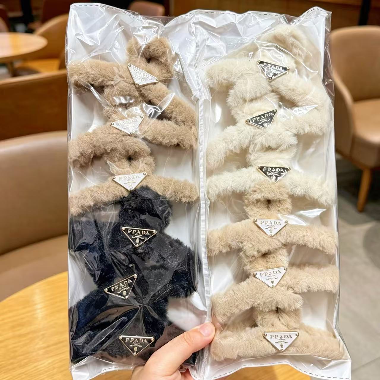 Amazon transfronteriza pintura de goma de gran tamaño clip de pelo espalda Cabeza de tiburón clip de pelo volumen multi horquilla dos yuanes accesorios para el cabello al por mayor