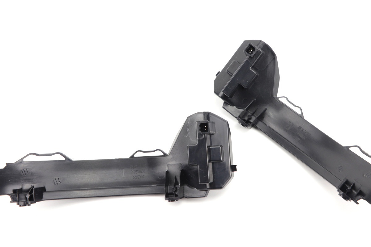 Turn Signal Modification Is Suitable for Volkswagen Touareg Mk3 European Version Tiguan Mk217-19 Tanyue 17-19 Running Water Lights