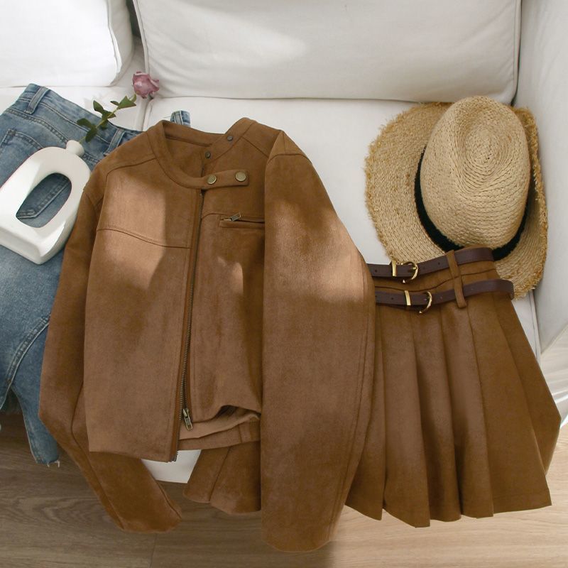 (2개) 가을 2024 새로운 다크 브라운 스웨이드 원피스 여성용 스파이스 소녀 우아한 긴 소매 재킷 주름 치마 투피스 세트