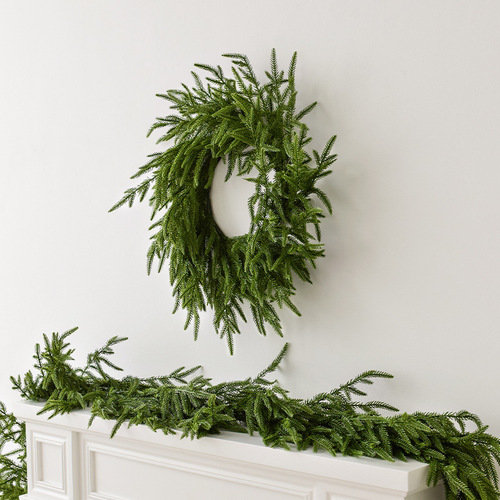 NUCHI Amazon Christmas Decoration Soft Rubber Texture PE Material Christmas Wreath Door Hook Scene Decoration Arrangement