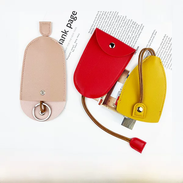 Fashion creative pull-out cartoon cute personalized men and women storage home car small mini car key case
