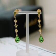 �����^��ɽ������ʽ�L��Gɫˮ�ζ������P���A�o�����͹Ŷ��hŮ