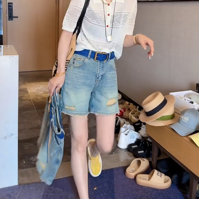 Pear-Shaped Figure Plus Size Denim Shorts for Women Summer New High-Waisted Slimming Wide-Leg Pants Stylish Quarter-Length Straight Pants Pear-Shaped Figure Plus Size Denim Shorts for Women Summer New High-Waisted Slimming Wide-Leg Pants Stylish Quarter-Length Straight Pants