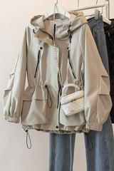 时尚休闲大码短款风衣开秋外套女百搭宽松显瘦设计冲锋衣棒球夹克