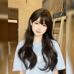 Cheng Ming Wig: Women's Influencer-Style Full Headpiece with Realistic, Long, Wavy Curls—Summer 2023 Fashion