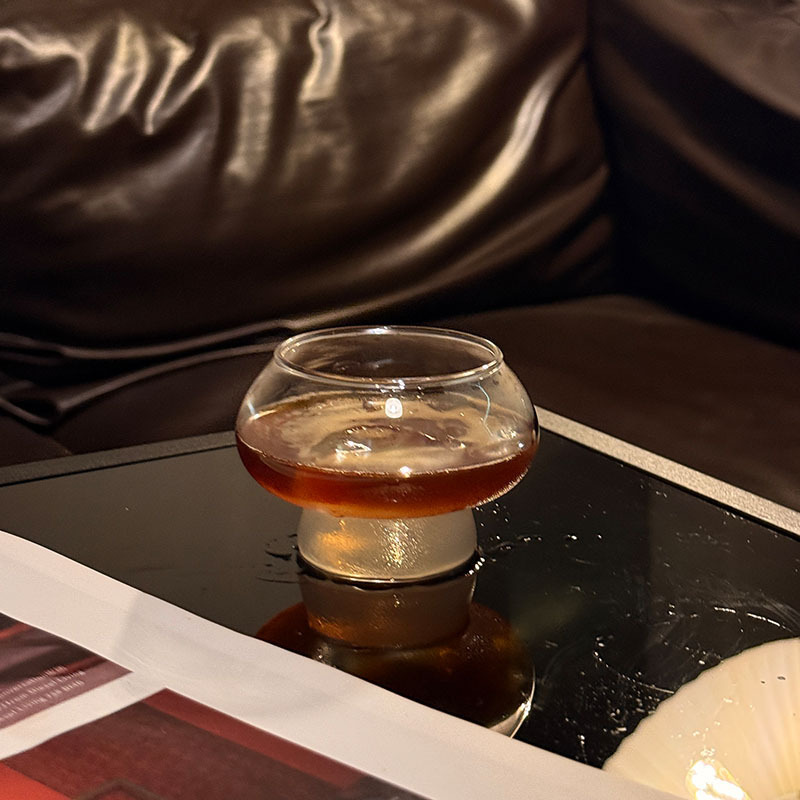 Creativa y encantadora taza de hongos, taza de vidrio transparente, taza de café de pequeña capacidad, taza de latte, taza de hielo, taza de extracto frío, taza especial