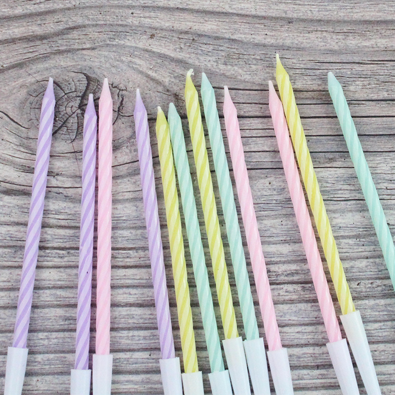 Venta al por mayor nueva vela de cumpleaños feliz reunión A3 color Delgado cristal espiral 12 velas fiesta en caja