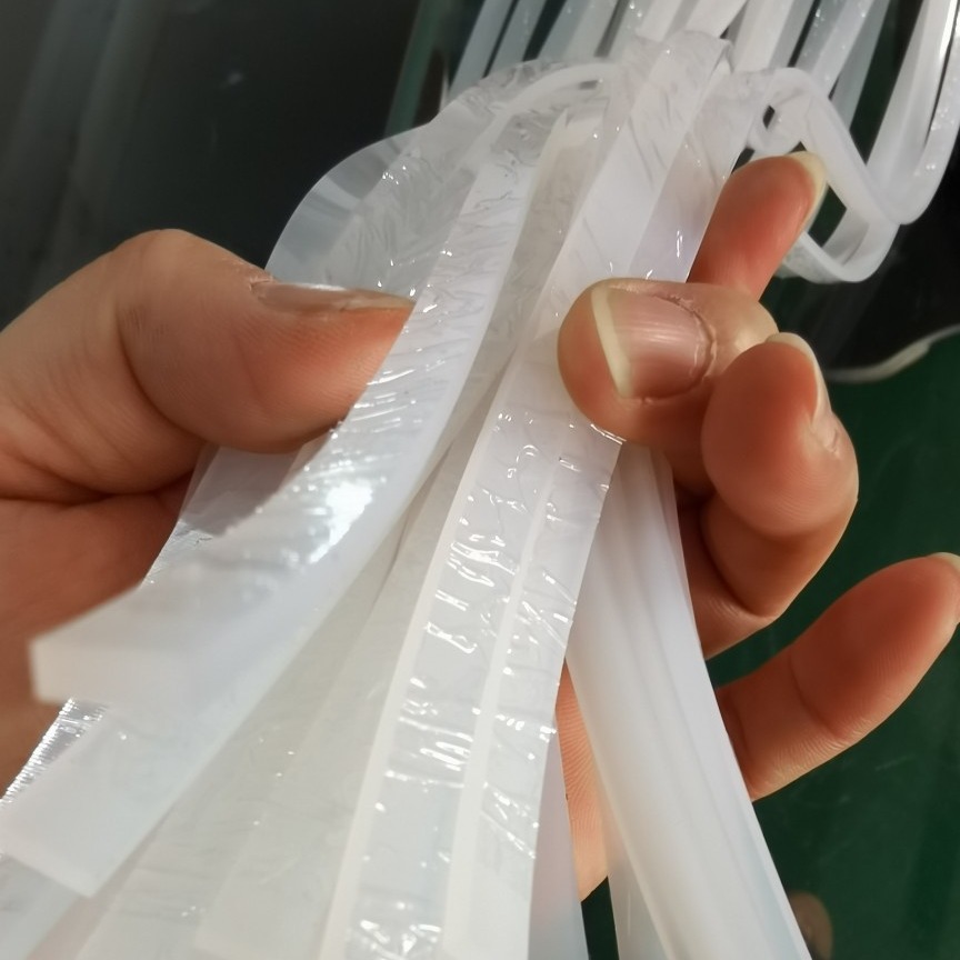硅胶垫硅胶条自粘防滑硅胶密封条